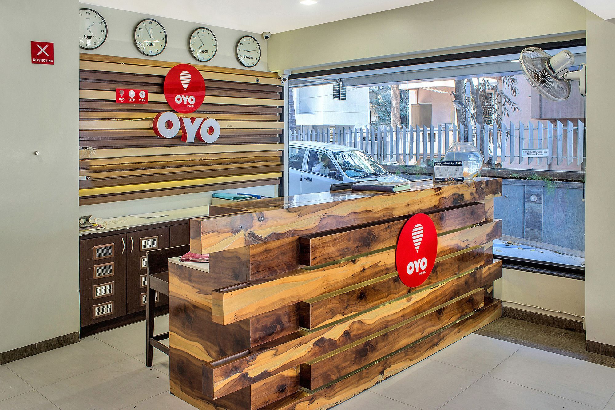 Oyo 11089 Hotel Deccan 8 ปูเน่ ภายนอก รูปภาพ